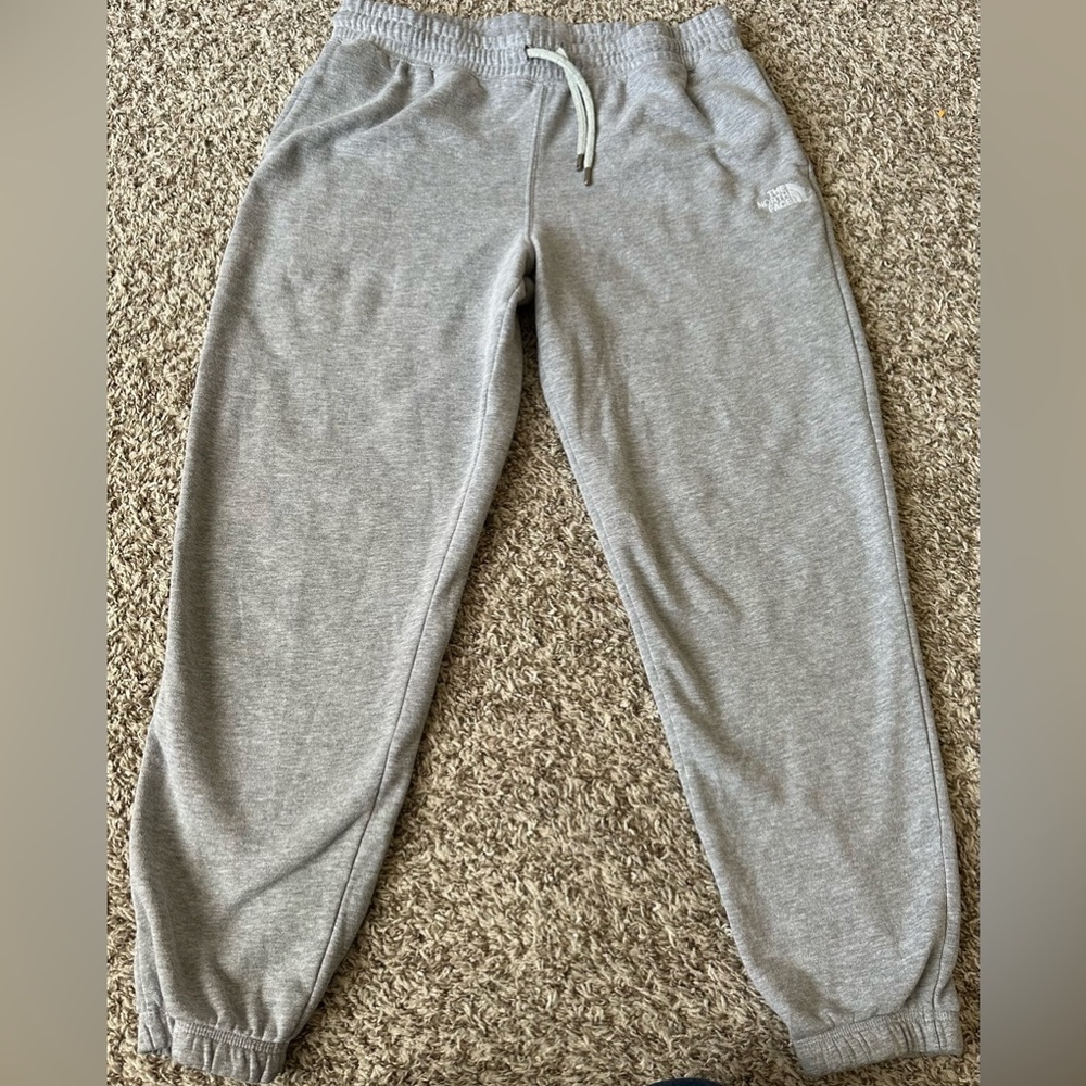 The North Face Gray Women's Essential Relaxed Straight Joggers - Picture 3 of 6